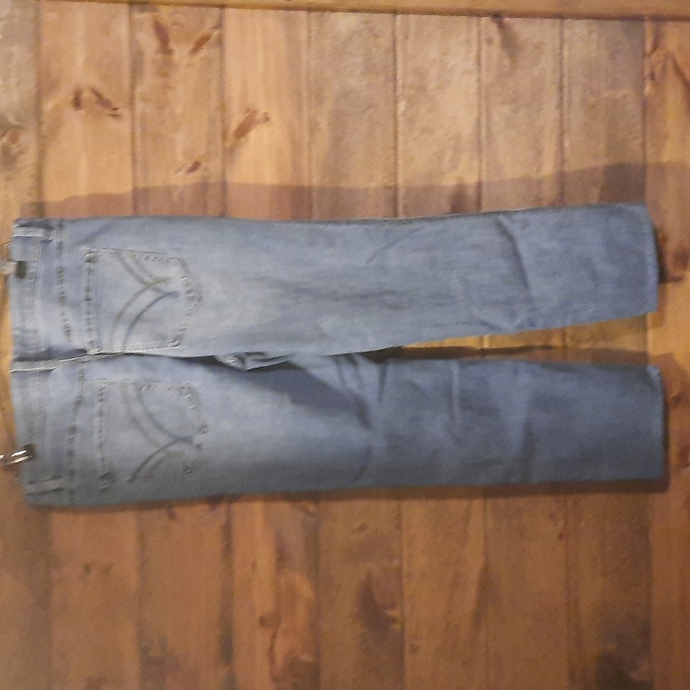 FREE Lincoln outfitters jeans - Picture 3 of 4